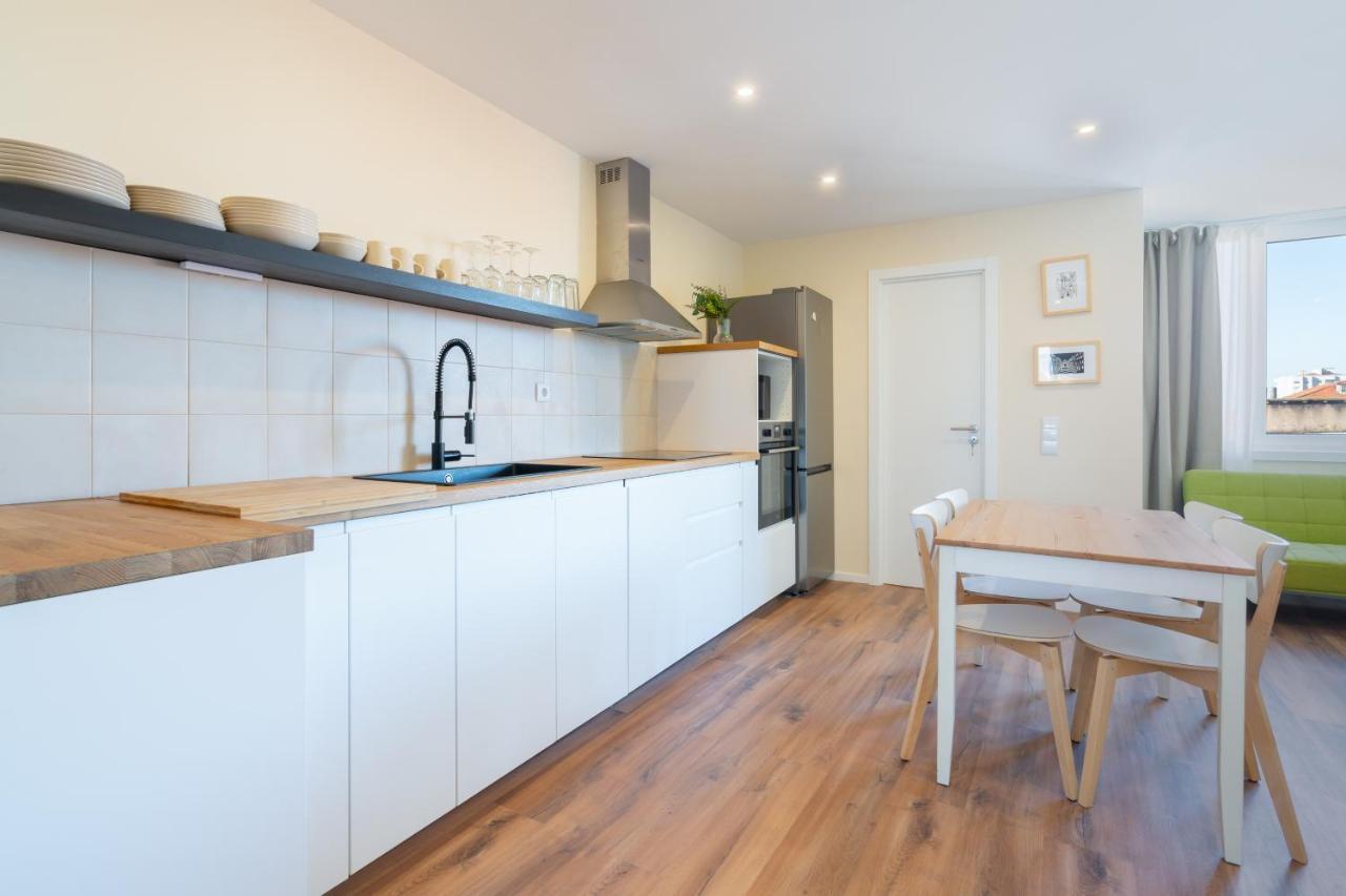 Host Wise - Fantastic Contemporary Flat W Balcony Apartment Porto Luaran gambar